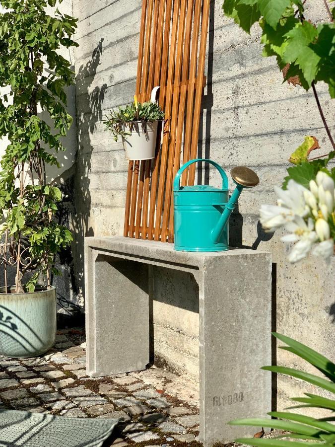 Modernes Mit Blick Ins Gruene