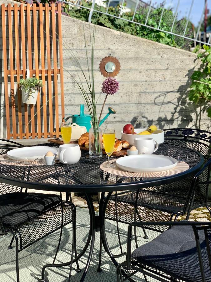 Modernes Mit Blick Ins Gruene Apartment *